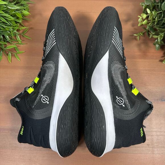 Nike Kids Kyrie Flytrap V Black Cool Grey Basketball  display picture 3